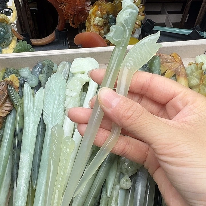 蛇纹石玉未镶嵌发簪