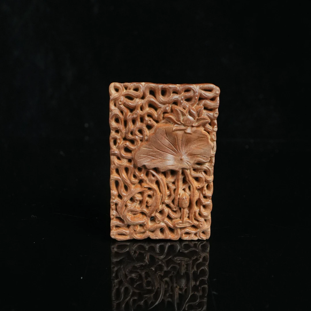 DY-A8711 印度迈索尔老山檀香方牌 3.82x0.98x5.81cm 11.43g