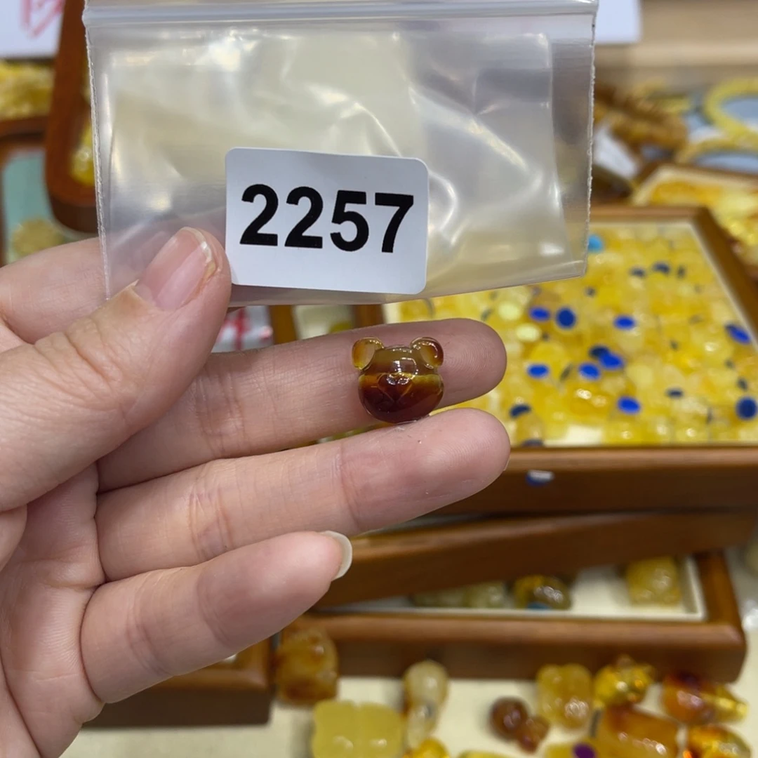 琥珀珠宝奇石未镶嵌