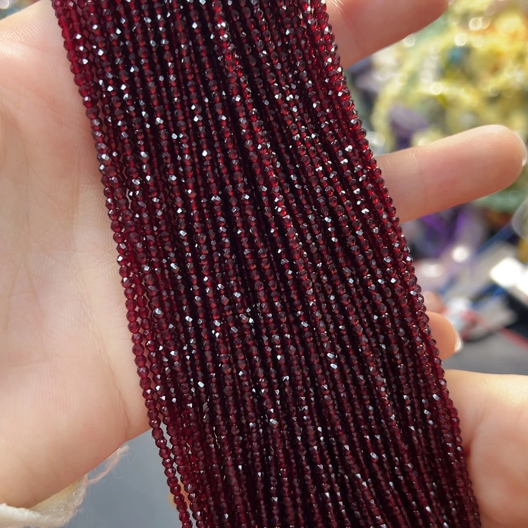 玛瑙/玉髓合金珠宝半成品卡2。紫牙乌石榴石。三条