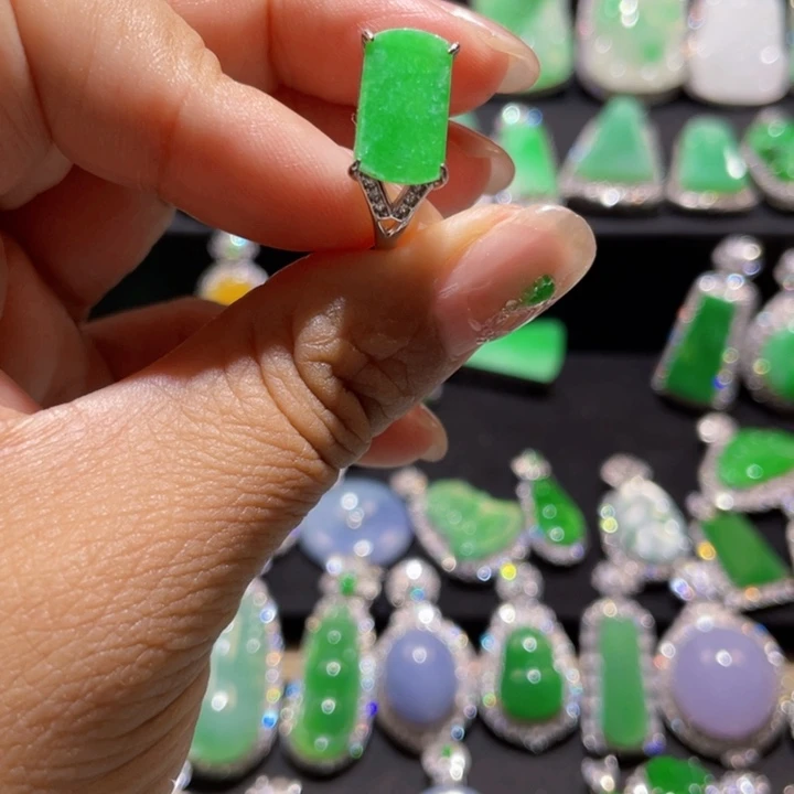 翡翠银S925镶嵌颈饰