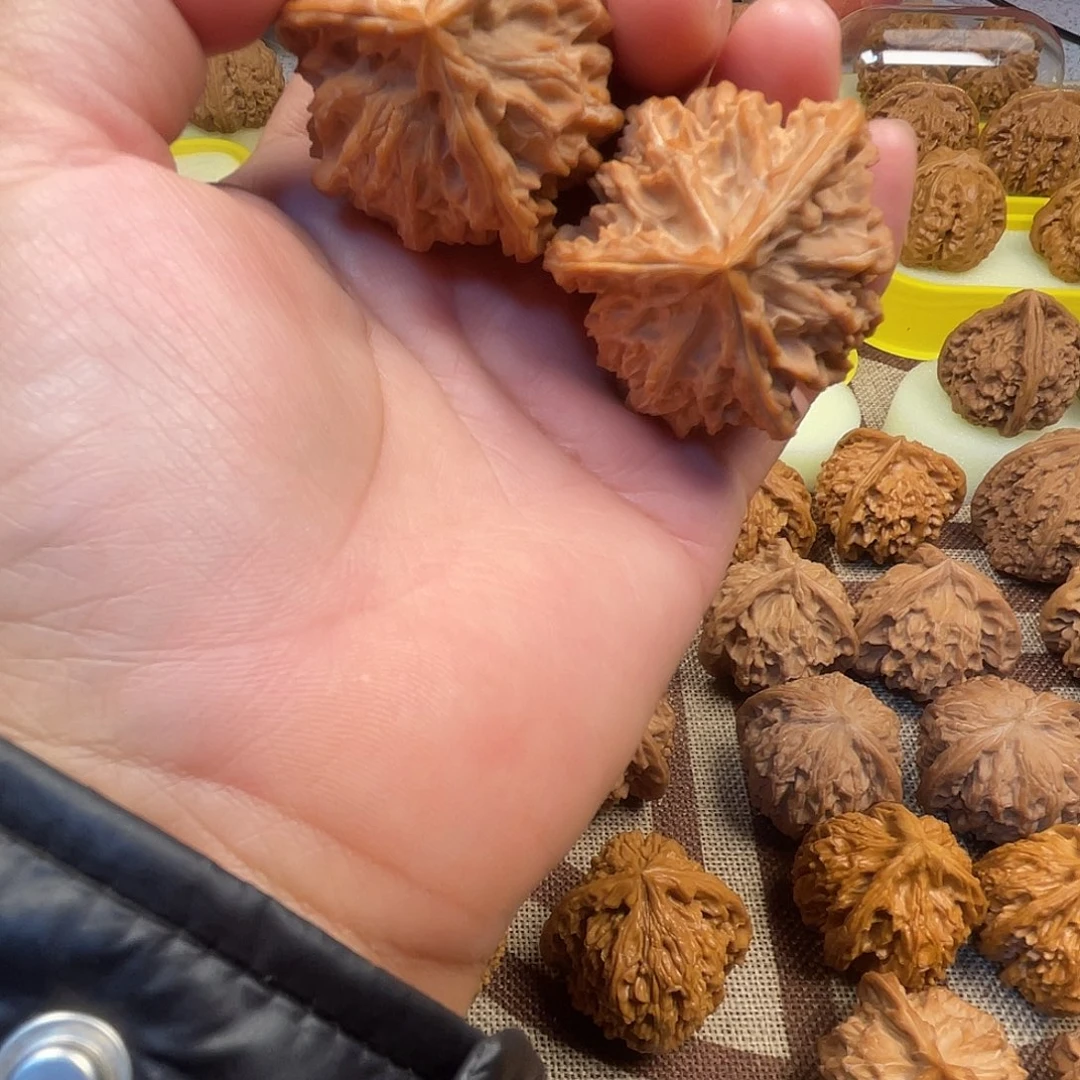 加***油文玩核桃吊坠盘山三棱