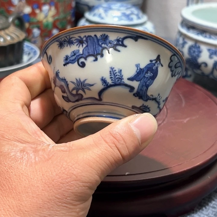 摆件瓷美***刚青花花卉纹饰主人杯