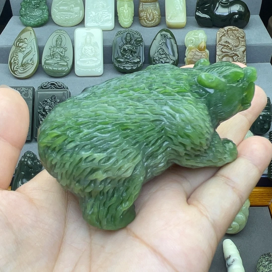 卍***卍和田玉未镶嵌颈饰