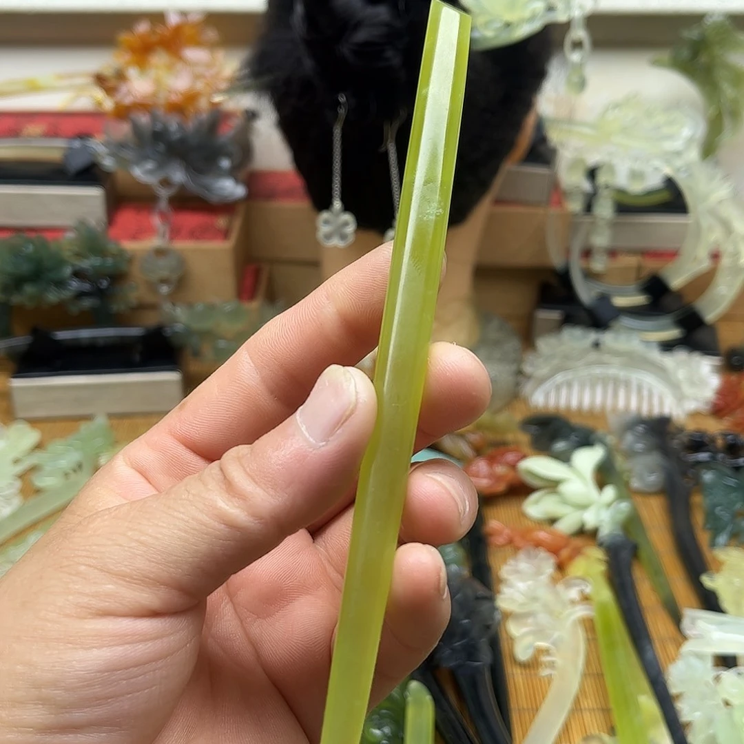 蛇纹石玉合金颈饰
