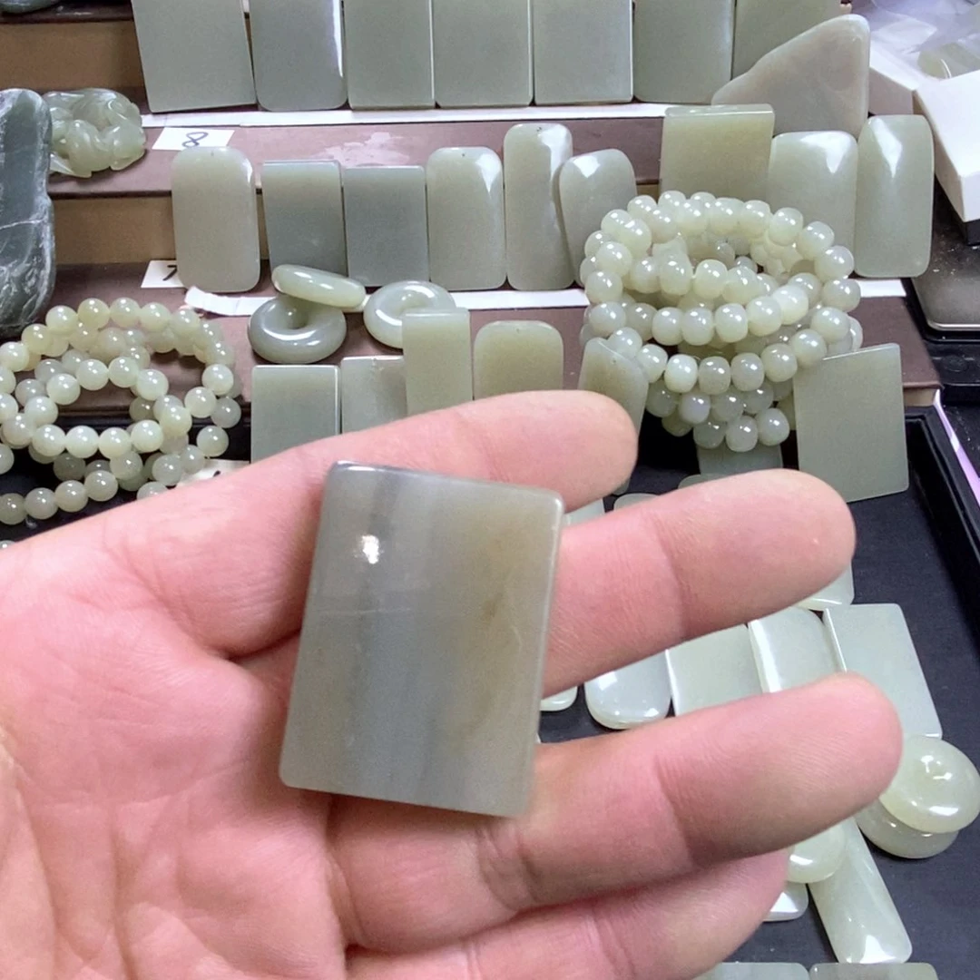 颈饰未镶嵌和田玉清**物017