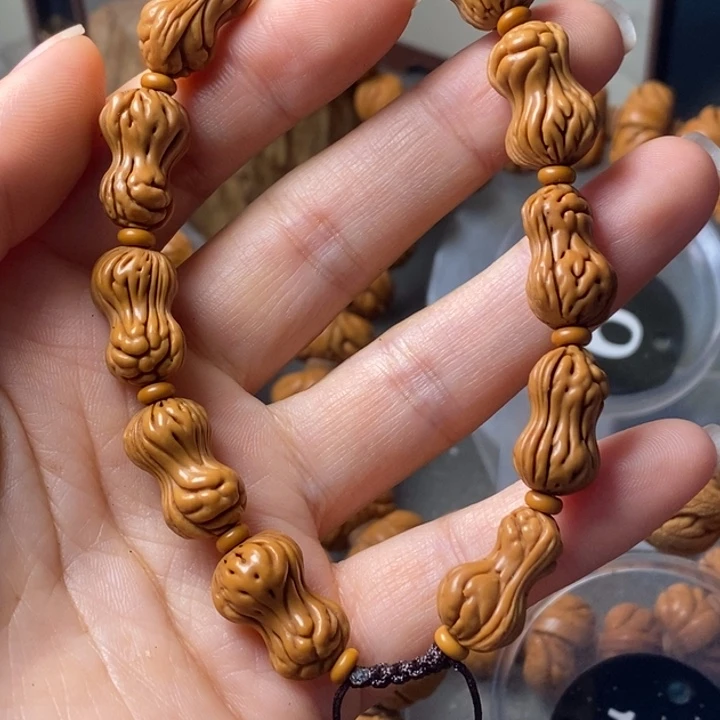 文玩核桃手串秦岭野生龙纹桃核11