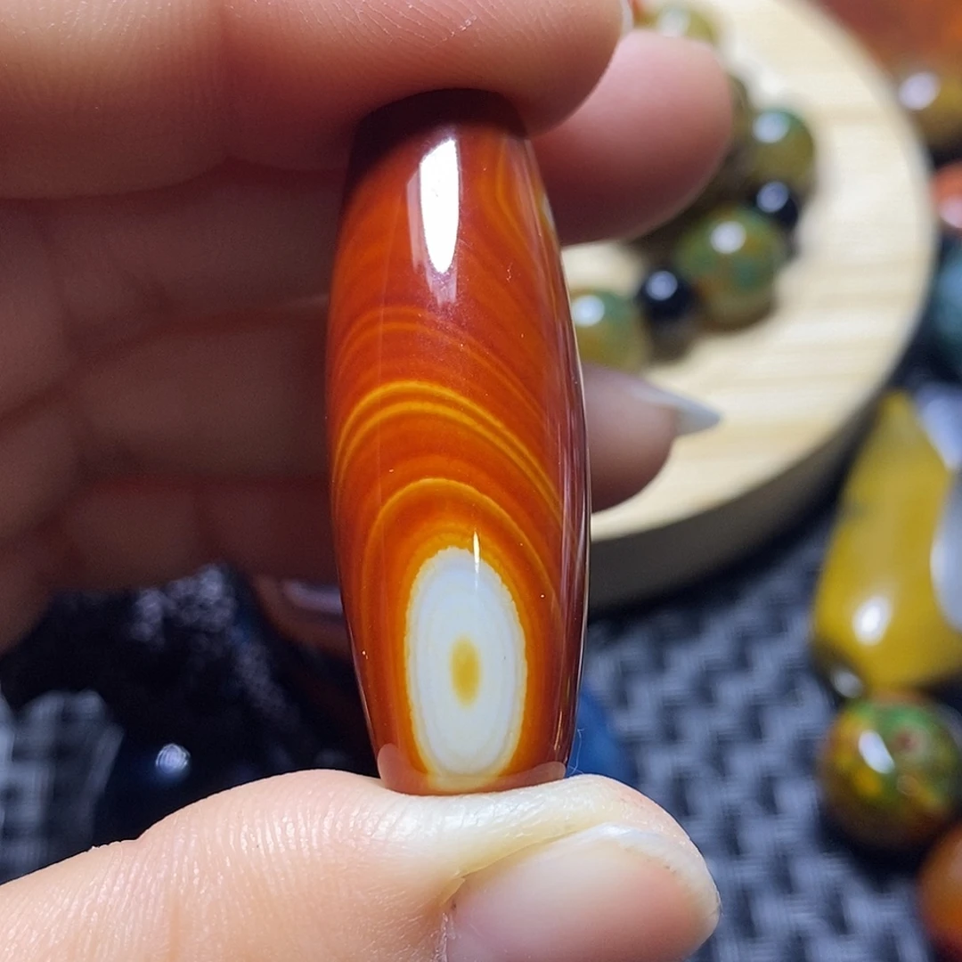 荣***轩玛瑙/玉髓未镶嵌颈饰