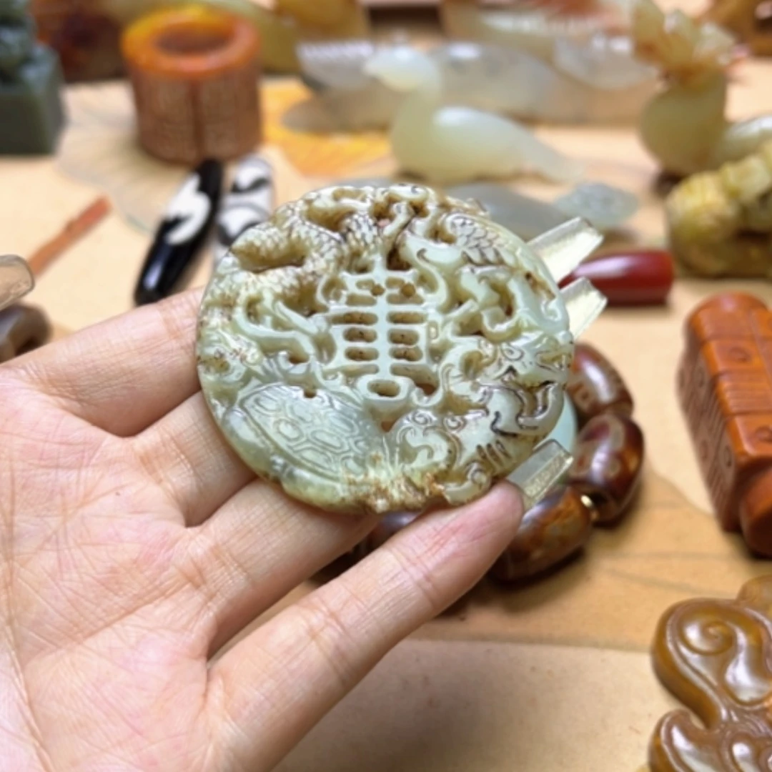 【闪购商品】蛇纹石玉颈饰未镶嵌
