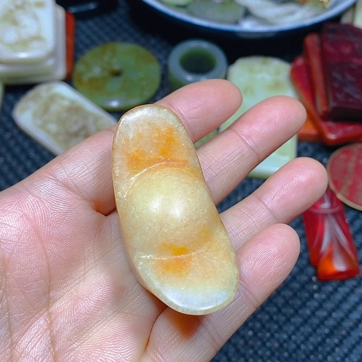 未镶嵌手链和田玉（糖玉）