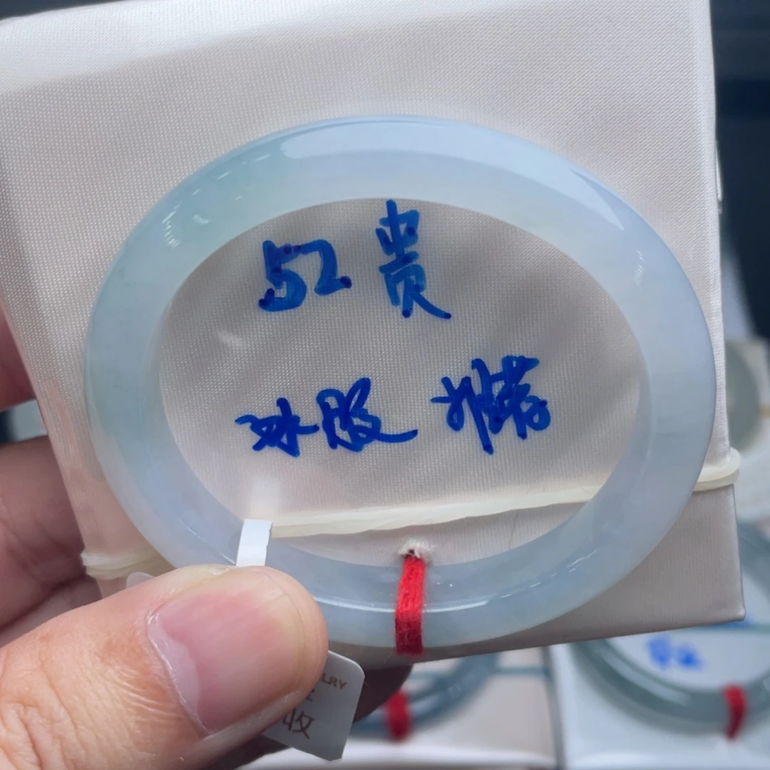 翡翠未镶嵌手镯翡翠手镯02