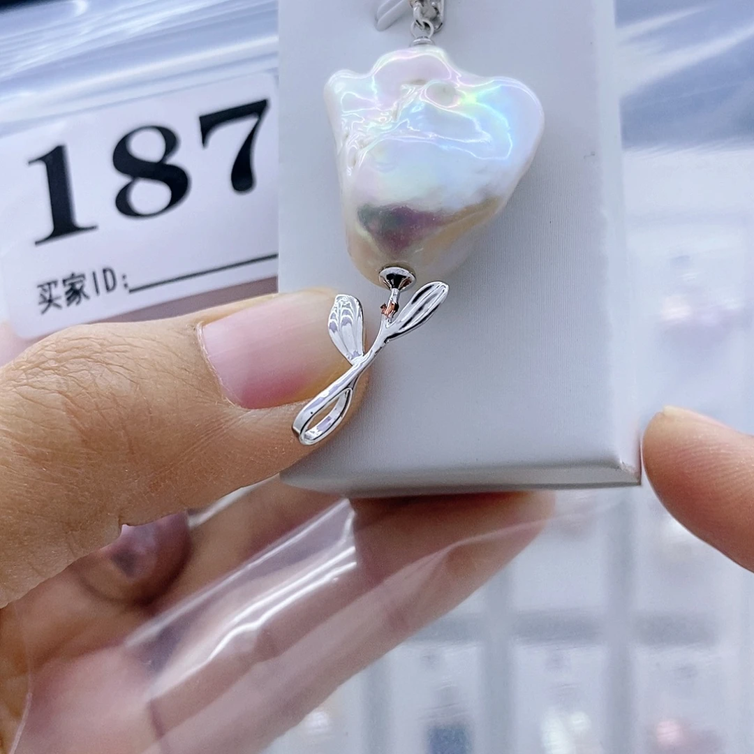 淡水珍珠钛钢颈饰