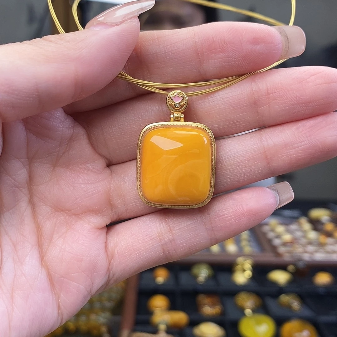 琥珀未镶嵌裸石成品