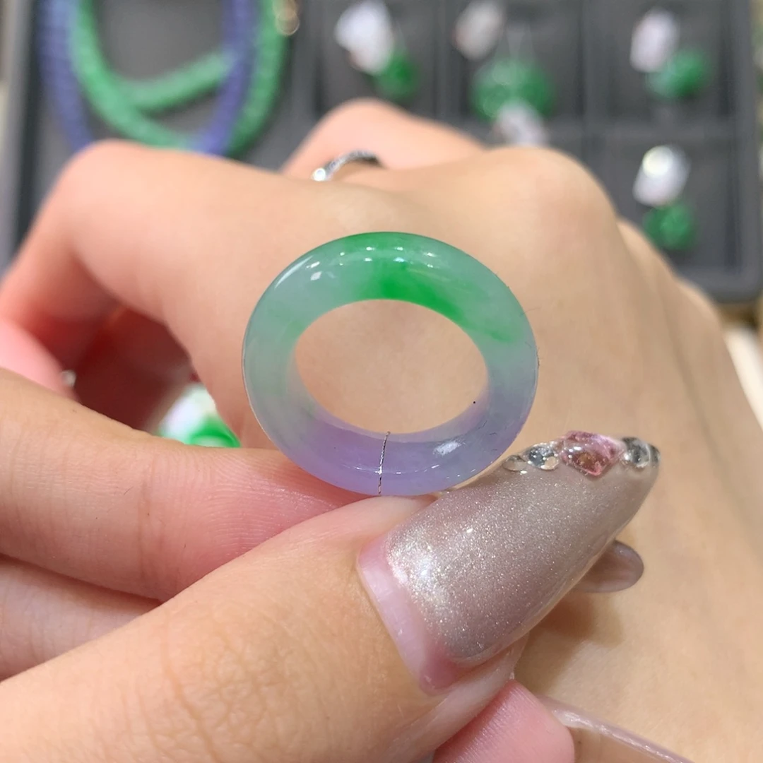 翡翠戒指未镶嵌6春带彩