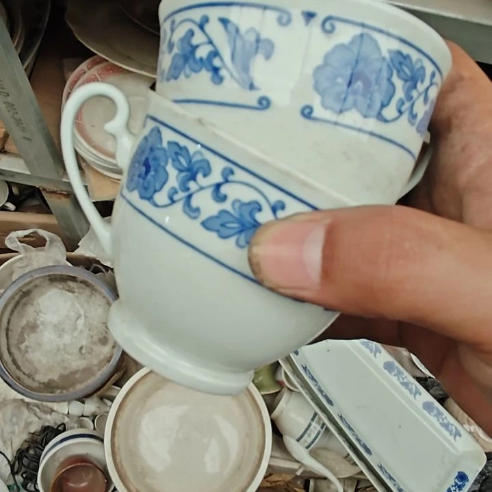 摆件陶瓷盘子碗啥都有