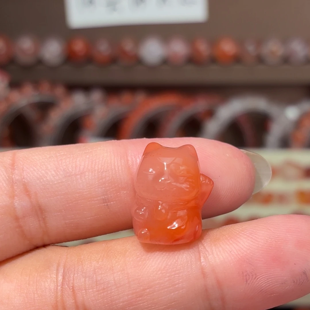 南红玛瑙未镶嵌川料招财猫
