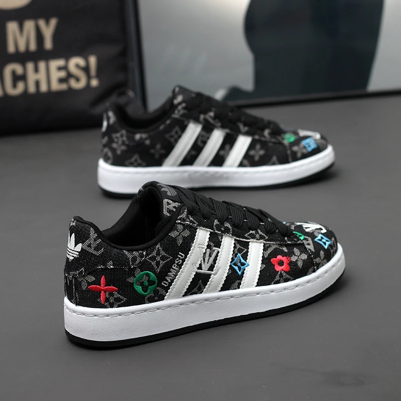 男鞋刺绣印花板鞋新款透气软底潮流时尚低帮休闲百搭帆布鞋男款潮