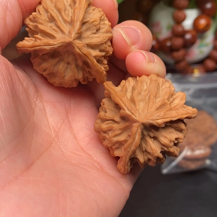 文玩核桃吊坠秦闷三棱