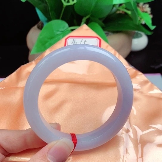 翡翠手镯未镶嵌      正圈55 冰紫罗兰