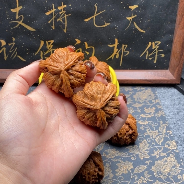 吊坠文玩核桃校***儿白狮子