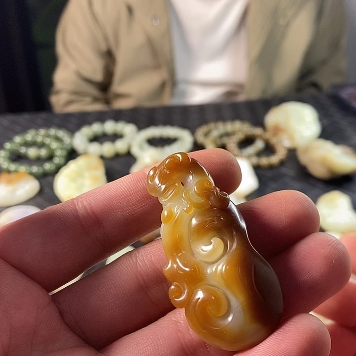 和田玉（糖玉）未镶嵌手链
