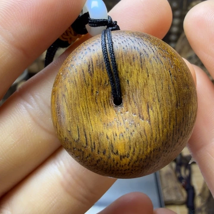 沉香碎屑沉香加里曼丹平安扣