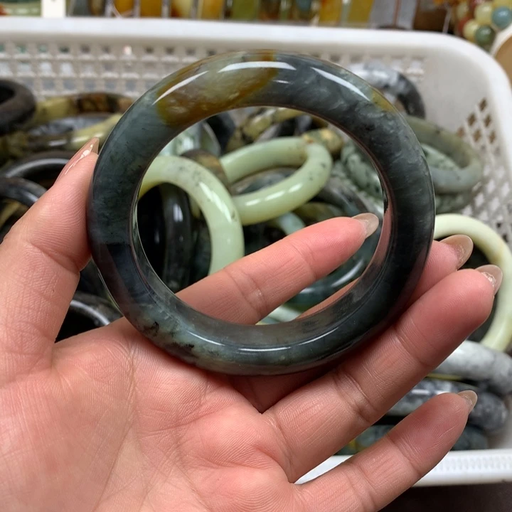 未镶嵌蛇纹石玉手镯