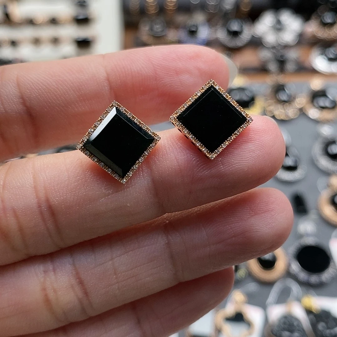 翡翠18K金镶嵌耳饰墨翠