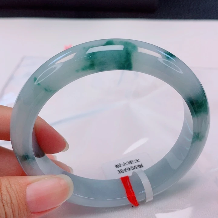 翡翠未镶嵌手镯61圈