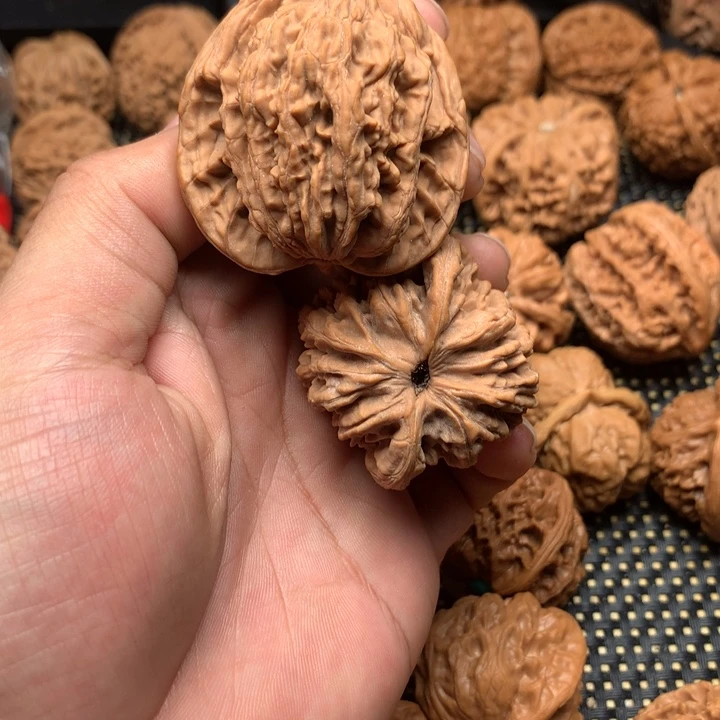 文玩核桃把件￴****￴虎头