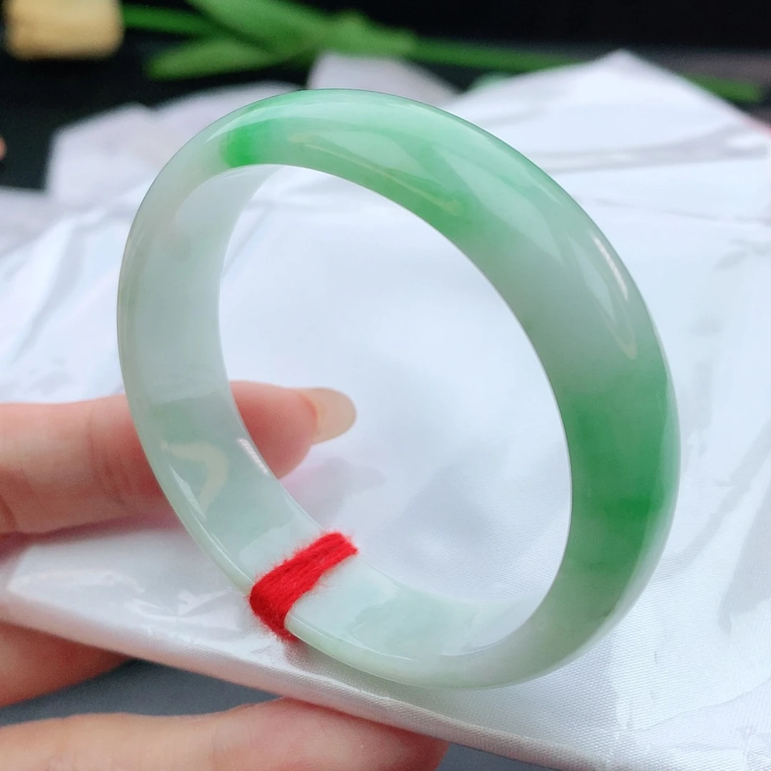 翡翠手镯未镶嵌52贵妃600004