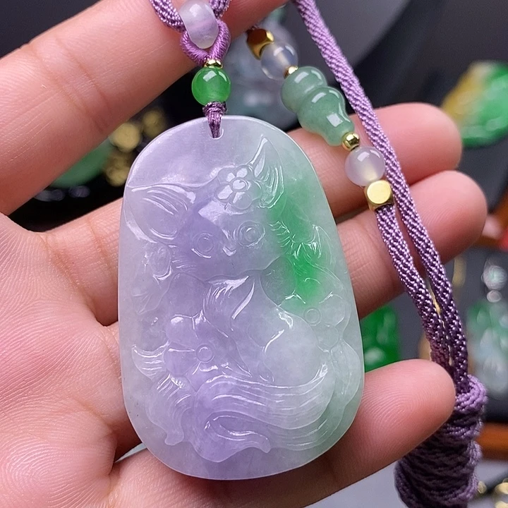 吊坠(赠链)未镶嵌翡翠