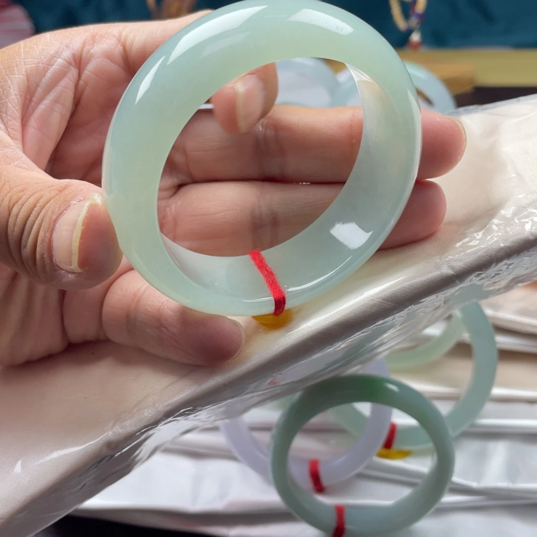 翡翠手镯未镶嵌57.5超级超级超级绿晴大轮胎