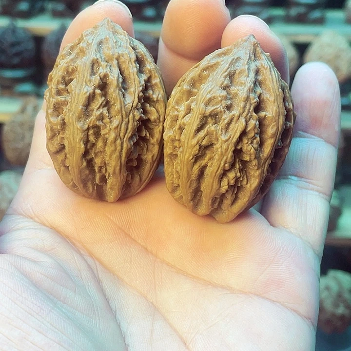 文玩核桃把件大白菜对