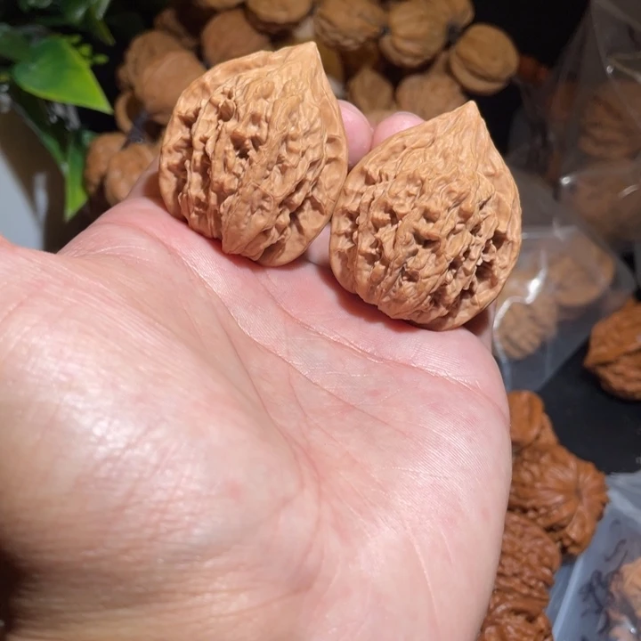 文玩核桃把件37➕野生