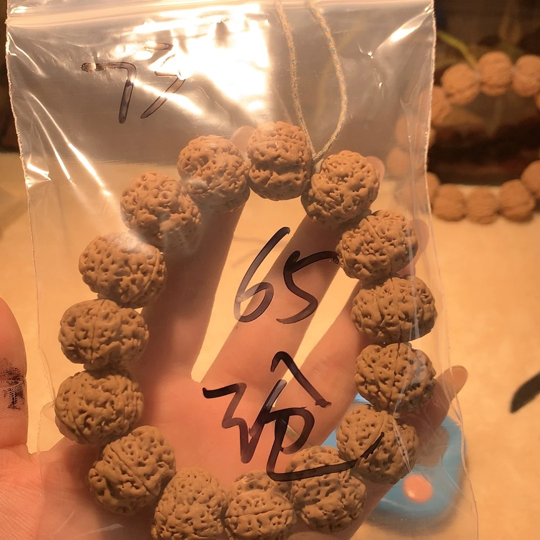 金刚菩提吊坠沧***笑73。