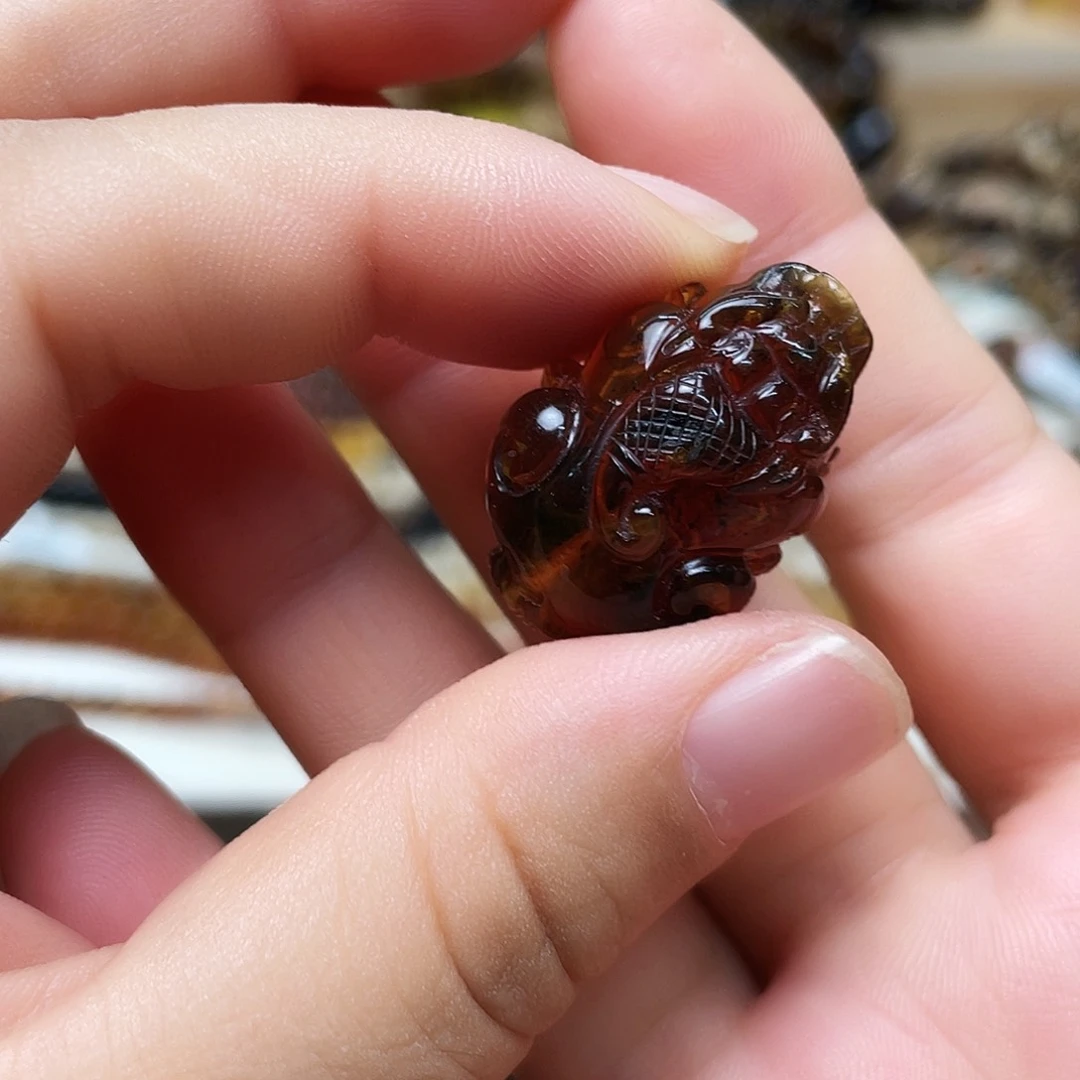 未镶嵌琥珀裸石大