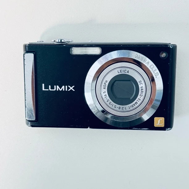 9新 Panasonic/松下 fs3特价810w像素出片磨皮显白模式多