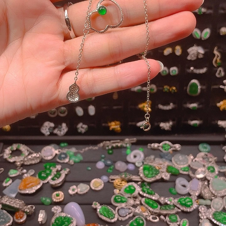 翡翠银S925镶嵌耳饰耳钉