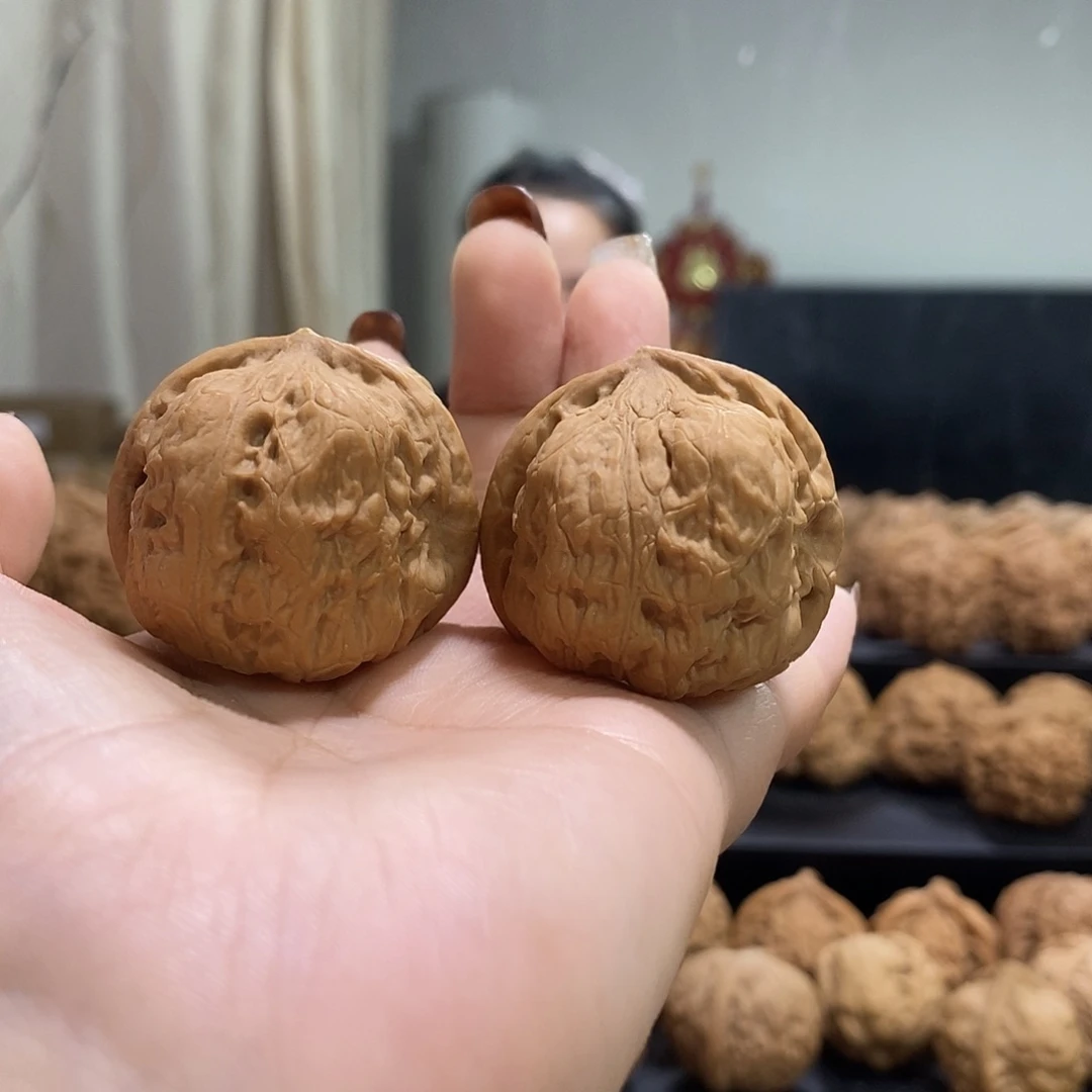 把件文玩核桃37红方印有黄