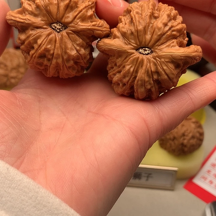 吊坠文玩核桃46尺血麒麟695号