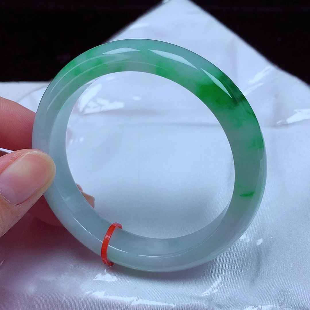 翡翠未镶嵌手镯56-57圈