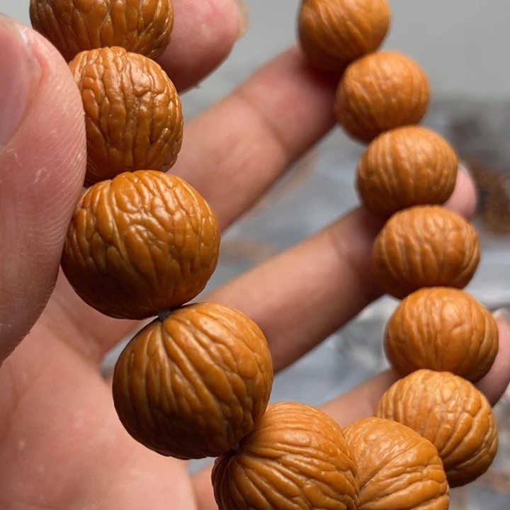 猴头核桃吊坠文玩手串