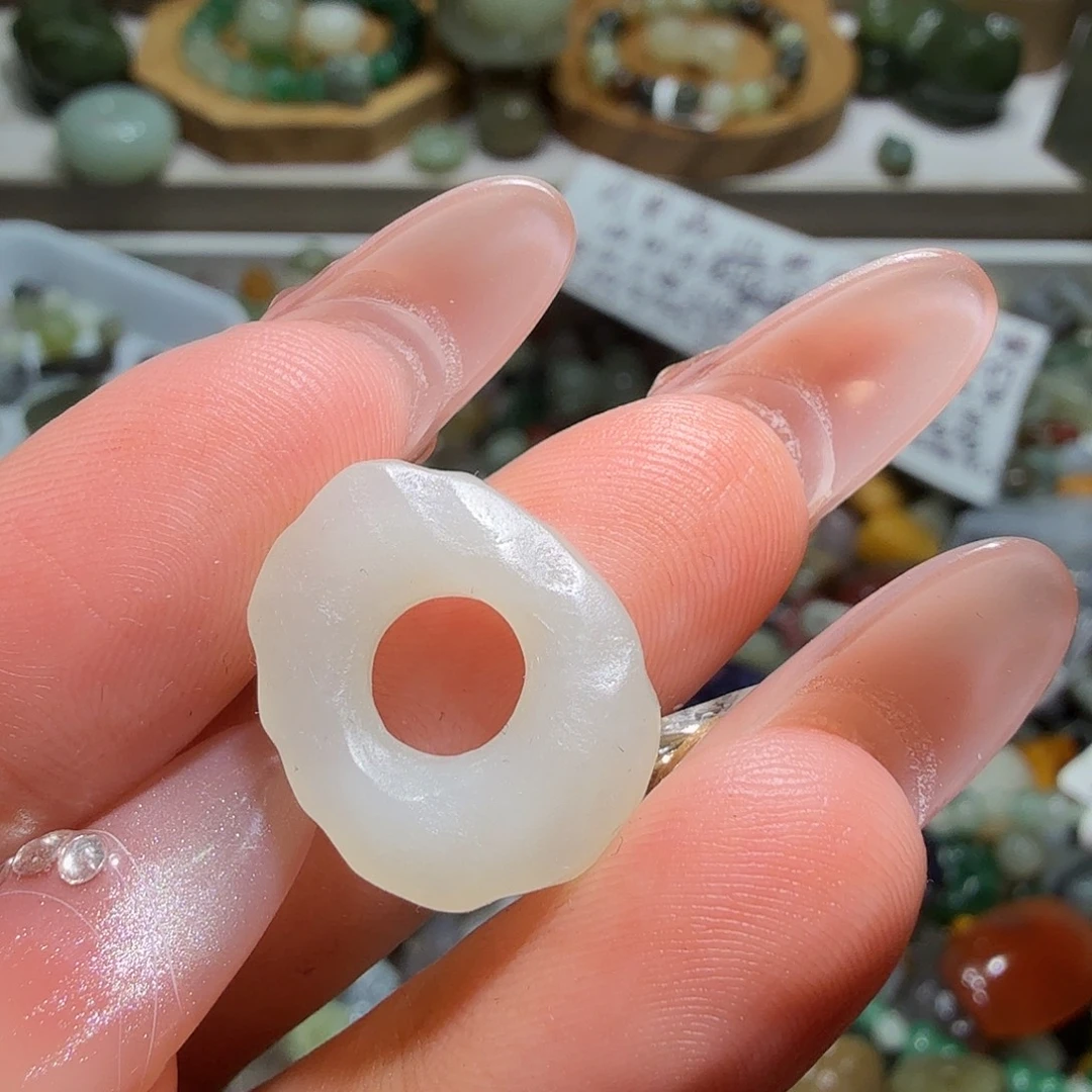 和田玉未镶嵌珠宝奇石