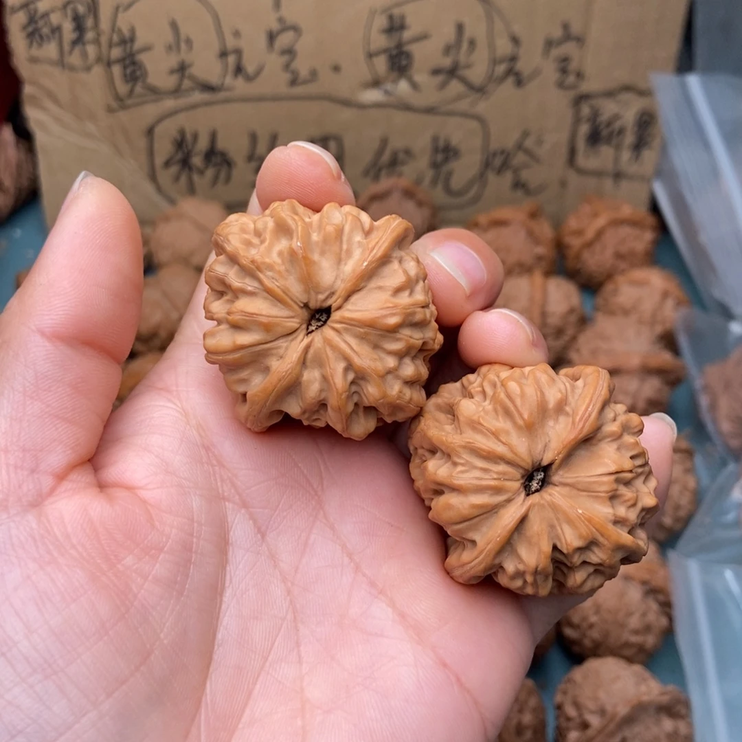 文玩核桃吊坠霸王188
