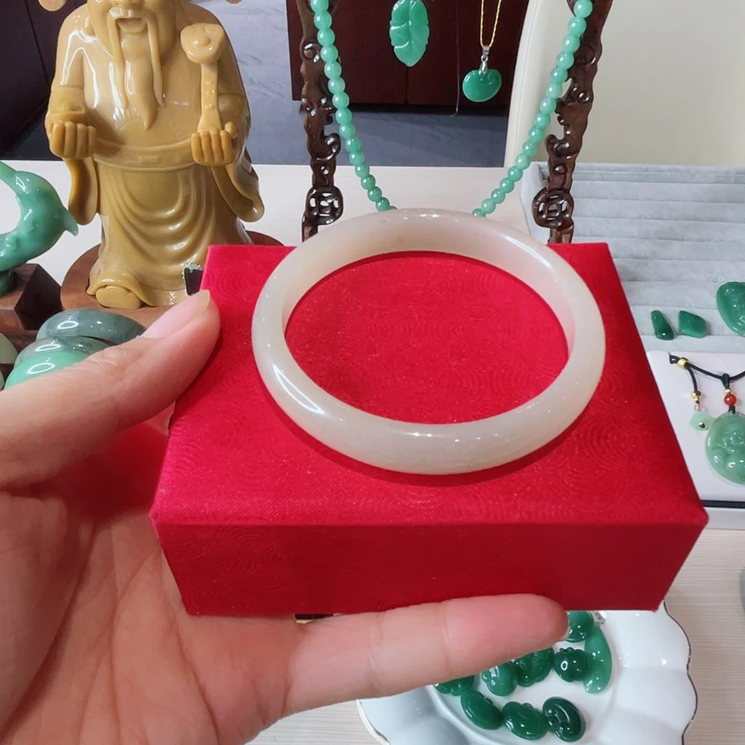 密玉（石英质玉）未镶嵌颈饰57.7