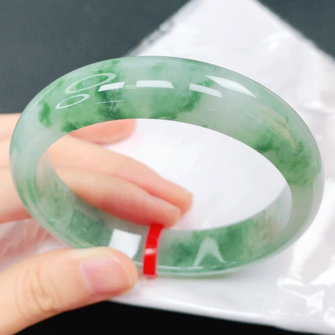 翡翠未镶嵌手镯58圈口