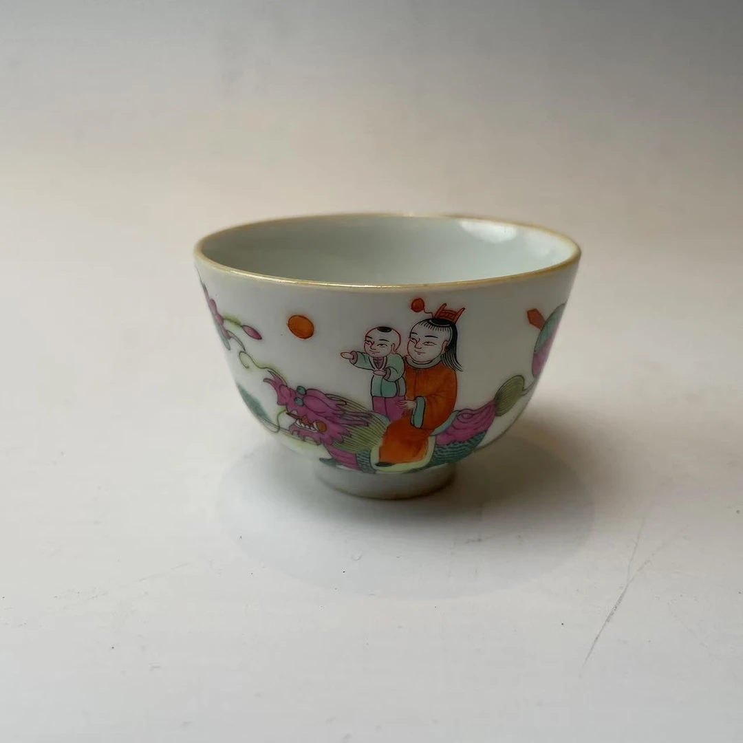 粉彩人物杯BY11X0122