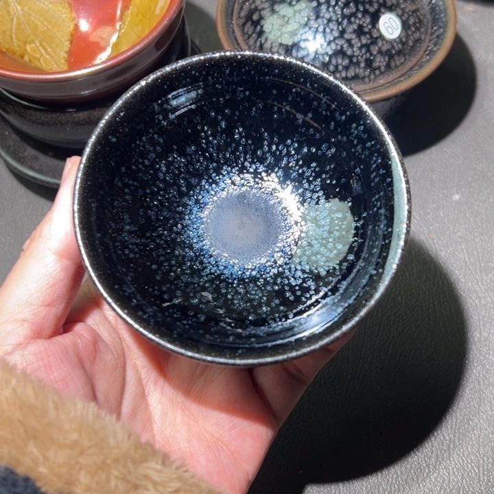 茶盏好想和她谈心聊天