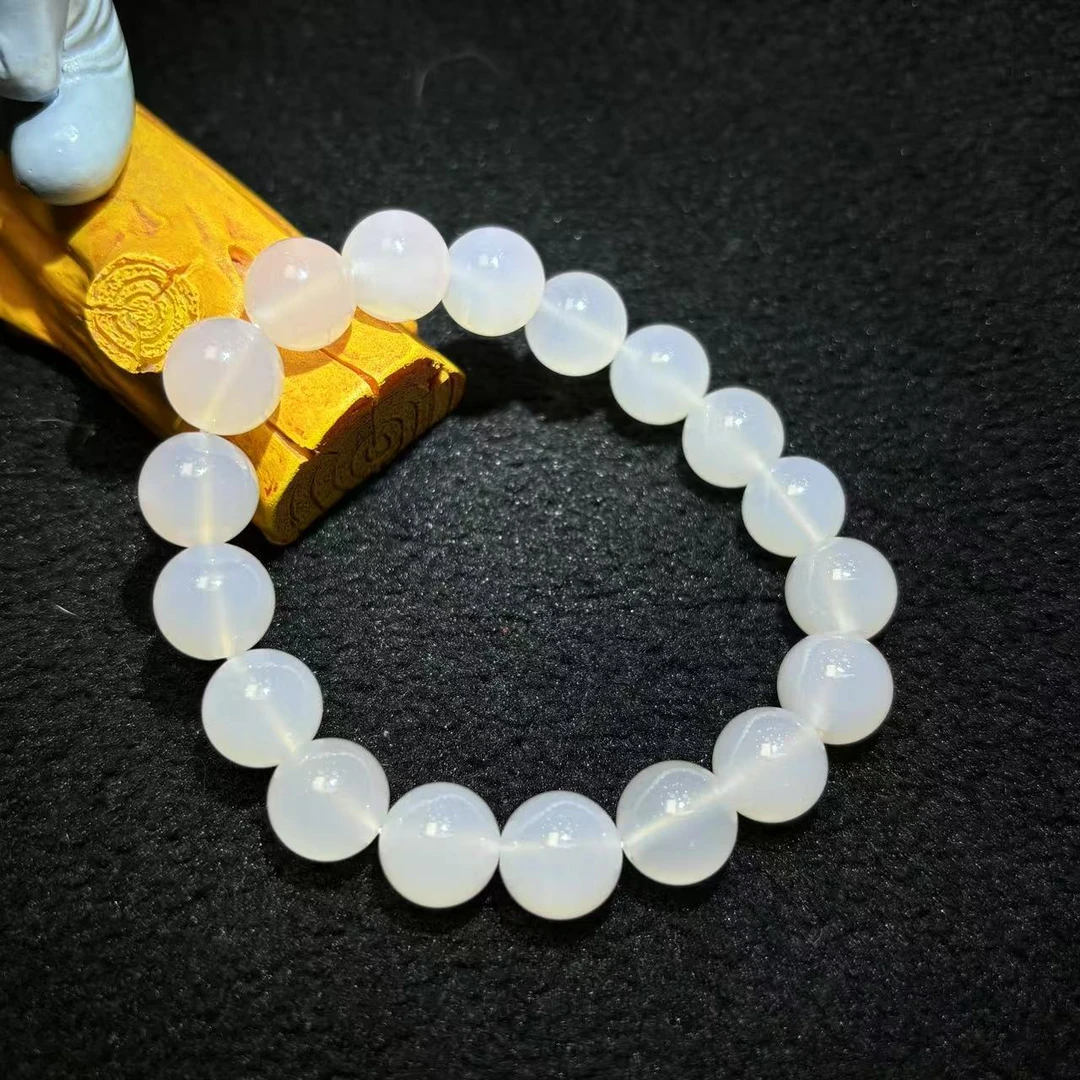 S7966卡10左右-万古寒冰玛瑙玉手串